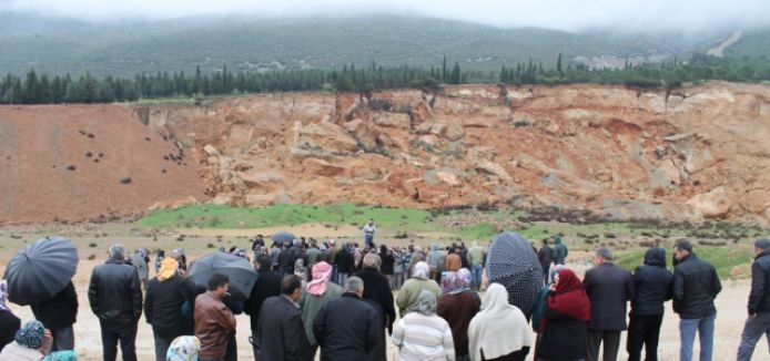 Taş ocağı istemeyen köylüye soruşturma