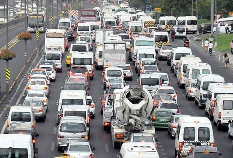Trafiğe kayıtlı araç sayısı arttı...