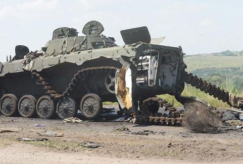 Ukrayna Yarlarını sarmaya çalışıyor...