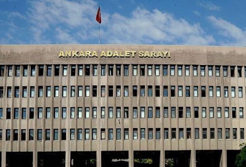 Yaşar Kaya yarın Türkiye'ye geliyor...