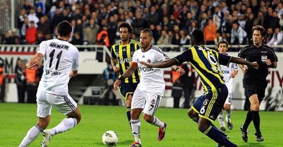 Yılın son derbisi Kadıköy'de