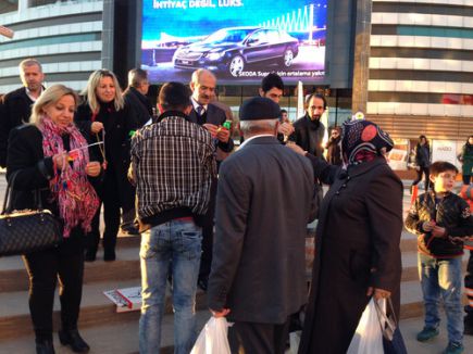 Yolsuzluğa karşı düdüklü protesto eylemi yapıldı