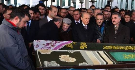 Zeynep Pehlivanoğlu Hakk'a yürüdü