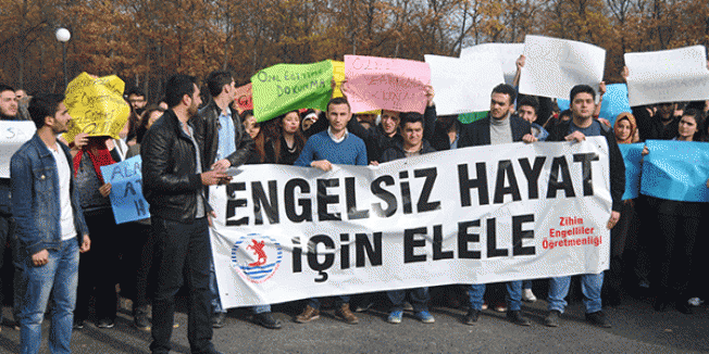 Zihinsel engelliler öğretmen adayları OMÜ'de eylem yaptı