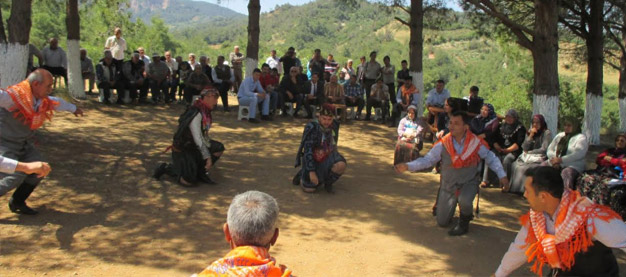 manisa belediyesi alahıdır turk bayragi