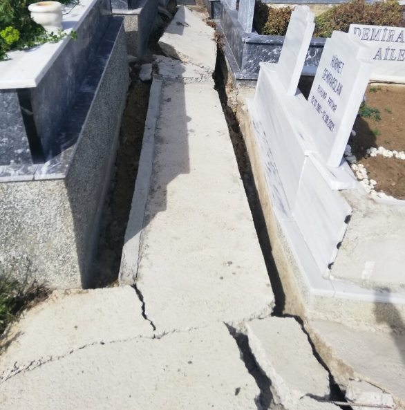 derecik mezarligi