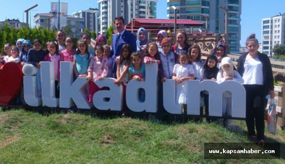 Öğrenciler Yaz Tatillerini Hem Öğrenerek Hem Eğlenerek Geçiriyor
