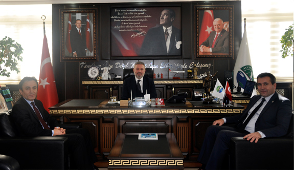 Başkan Belur, Spor İl Müdürü Karayılmaz'ı Makamında Ağırladı
