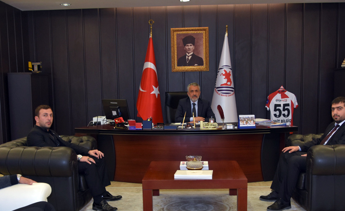 Samsun Ülkü Ocakları Başkanı Altıntaş, Rektör Bilgiç'i Ziyaret Etti