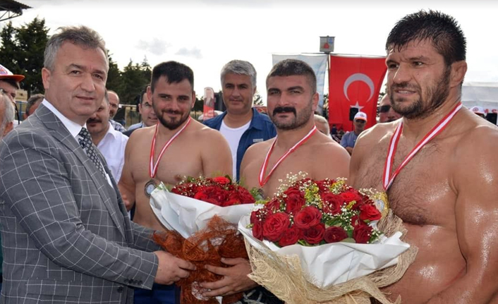 19 Mayıs'ta Karakucak'ta Şaban Yılmaz Başpehlivan oldu