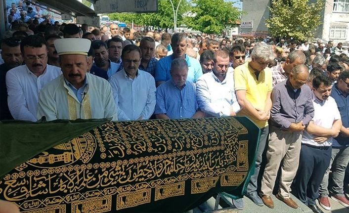 Necattin Demirtaş'ın Annesi Kezban Demirtaş, Son Yolculuğuna Uğurlandı