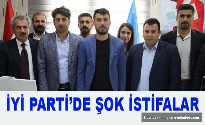İyi Parti'de Deprem; 5 ilçe Başkanı 860 Üye İstifa Etti
