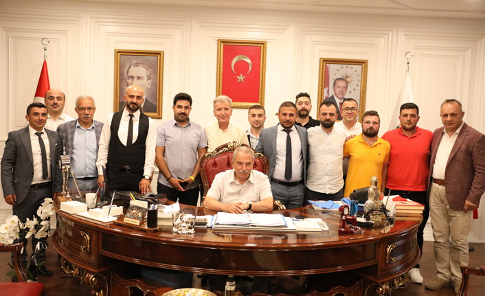 Başkan Demirtaş'a KADEF Gençlik Kolları ve SESOB Ziyareti