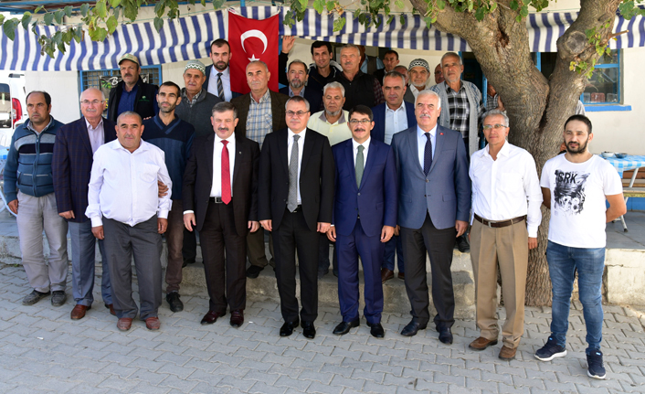 Manisa protokolü Sancaklıçeşmebaşı'nda bir araya geldi