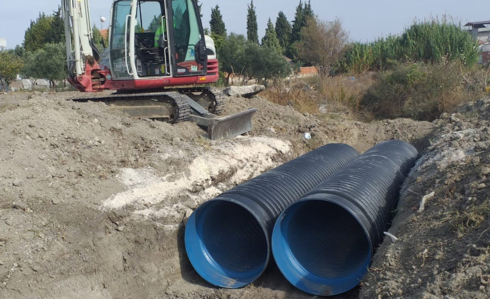 Manisa Da Bir Ayda 68 Mahallede Koruge Boru Doseme Isi Yapildi