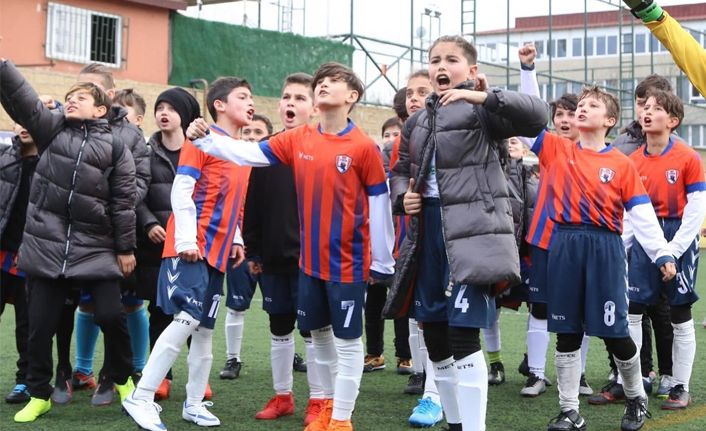 ATAKUM BELEDİYESPOR U-11 İSTANBUL’DAN BAŞARI İLE DÖNDÜ