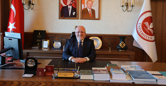 Prof. Dr. Mahmut Aydın YKS'ye Girecek Öğrencilere Başarılar Diledi
