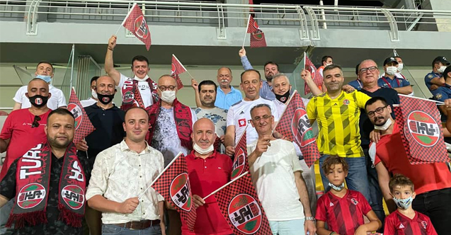 Başkan Ergün, Turgutluspor’un Şampiyonluk Sevincine Ortak Oldu