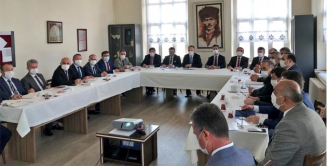 Samsun'da Eğitim Yöneticileri Eğitimin Niteliğini Artırmak İçin Bir Araya geldi