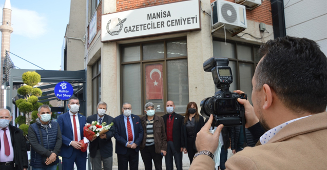 İYİ Partili Eryılmaz 10 Ocak Çalışan Gazeteciler Günü’nü kutladı