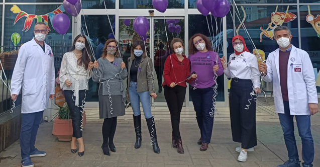 'Epilepsi için bak' gözlüklerini takarak "farklı bakma, farkında ol" mesajını verdiler