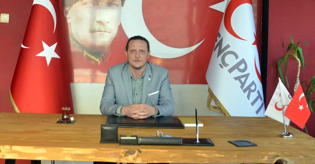 Genç Parti İl Başkanı Şen, Mart kapıdan baktırdı, kazma kürek yaktırdı