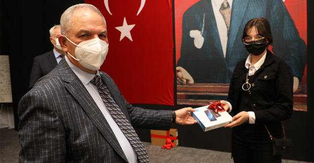 İlkadım'da İstiklal Marşını Güzel Okuma Yarışması ödülleri Sahiplerini Buldu