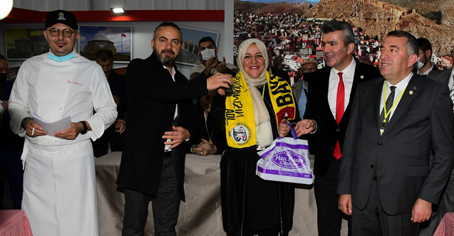 Bayburtlu Kadınlar İstanbul’da Yemekleriyle Yarıştı