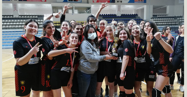 Okul Sporları Genç Kızlar Hentbol İl Birinciliği müsabakaları sona erdi
