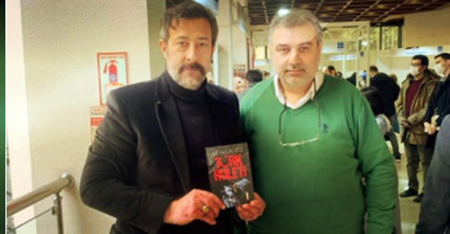 Adnan Öz, Üsküdar 7. Kitap fuarında Büyük İlgi Gördü