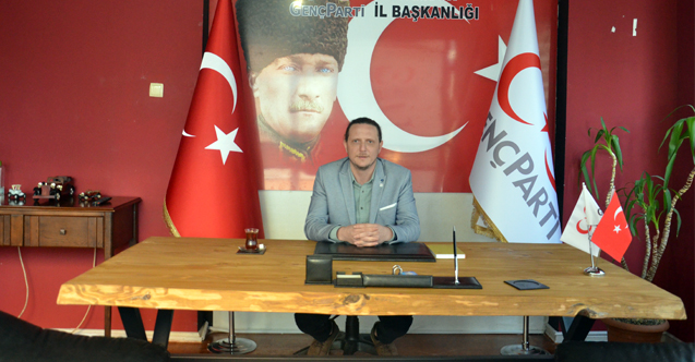 Genç Parti Samsun İl Başkanı Faruk Şen, Göz Boyuyorlar