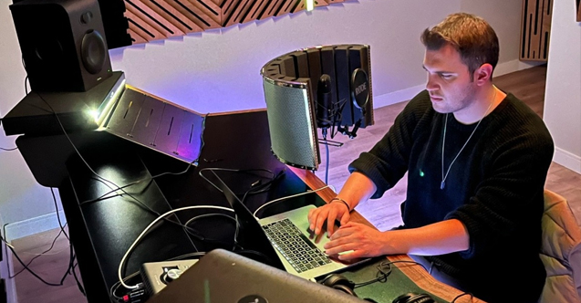 Anka Blanka, Müzik Sektöründe Dikkat Çekmeye Devam Ediyor