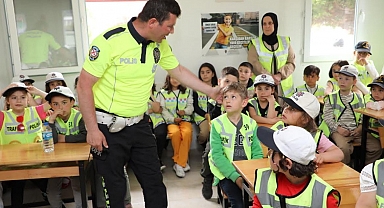 TRAFİK EĞİTİM PİSTİ 7 GÜN ÇOCUKLARIN HİZMETİNDE