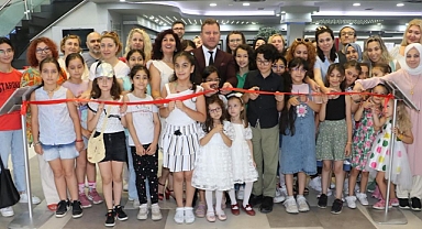 ÇKSM Öğrencilerinin Resim Sergisi Açıldı