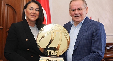 Başkan Demir'e “Kupalı ” ziyaret