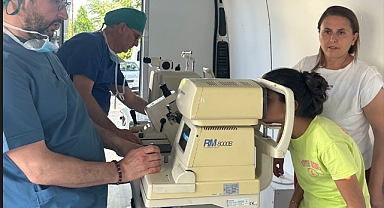 Türk Oftalmoloji Derneği’nin gezici göz muayene aracı Hatay’da