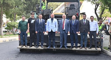 Büyükşehir, 500 Kilometrelik Yol Ağını Asfaltladı