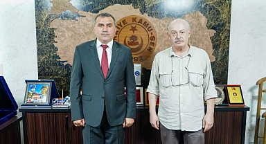 MHP İl Başkanı Burhan Mucur ve Yönetiminden STK'lara Ziyaret