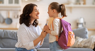 Okula Dönüş Döneminde Çocuğunuza Nasıl Yardımcı Olabilirsiniz?