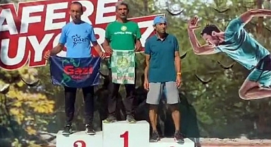 Ahmet Bayram, 2 Günde 2 Kez Kürsü Yaptı