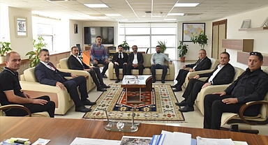 Aslay, MHP Yunusemre Yönetimini Ağırladı