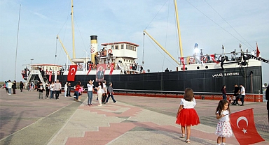 Bandırma Müze Gemisi’ne 100. yıl dönümünde ziyaretçi akını