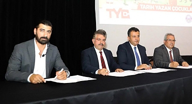 ÇARŞAMBA’DA “TARİH YAZAN ÇOCUKLAR”A GÖRKEMLİ LANSMAN