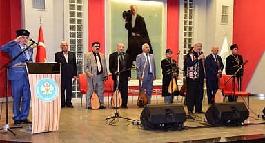 Manisa 3. Geleneksel Aşıklar Bayramı’nda Aşıklar Hünerlerini Sergiledi