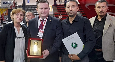 Sakarya Staj ve Çıraklık Mağdurları MHP Kongresinde Destek Sözü Aldı