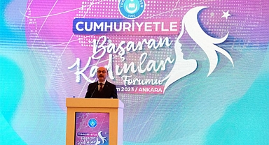 Türk Eğitim Sen, “Cumhuriyetle Başaran Kadınlar” Forumu Düzenledi