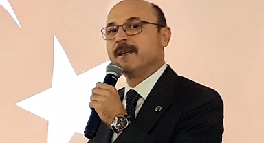 Türk Eğitim Sen'liler İşyerlerine Yakalarında Cumhuriyet Kokartı ile Gidecekler.