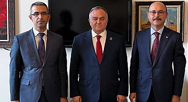 24 Kasım'da Öğretmenlere Bir Maaş İkramiye verilmesi TBMM Gündemine Taşındı