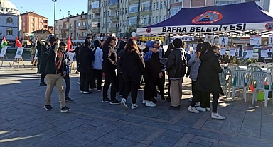 Alaçam'da Şehit Kadir Kara Anadolu İmam Hatip Lisesi'nden Filistinlilere Yardım Eli