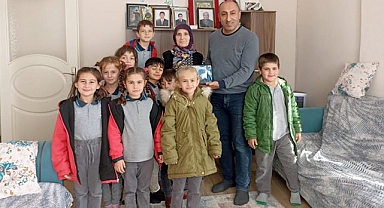 Bafra Doğanca İlkokulu'ndan Şehit Annesine Anlamlı Ziyaret